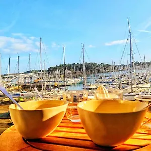  Appartement Les Balcons De - Vue Sur Et Le Port